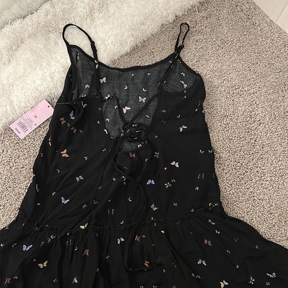 Lace up back summer dress butterflies - Picture 4 of 4